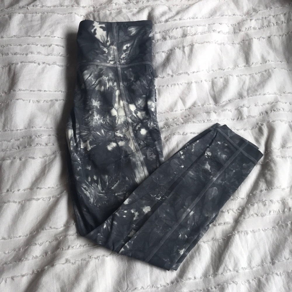 Athleta Tie-Dye leggings